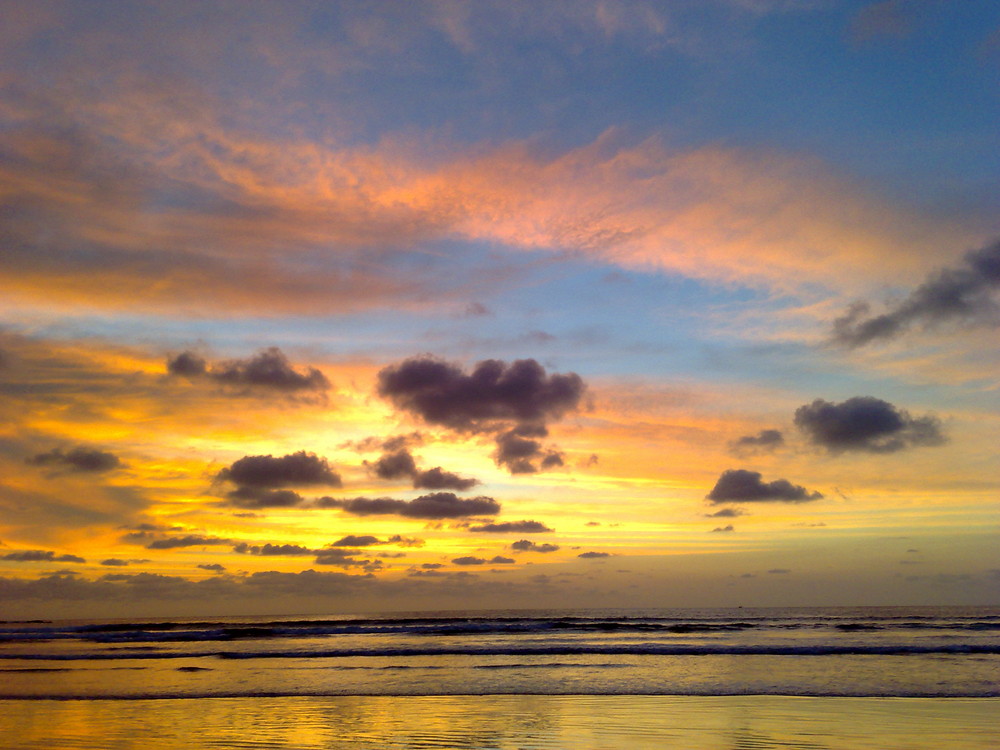 Sonnenuntergang an der Westküste von Costa Rica