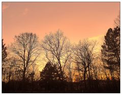 Sonnenuntergang an einem Frühlingstag