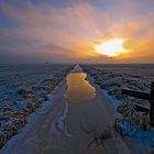 Sonnenuntergang an Graben im Bremer Blockland