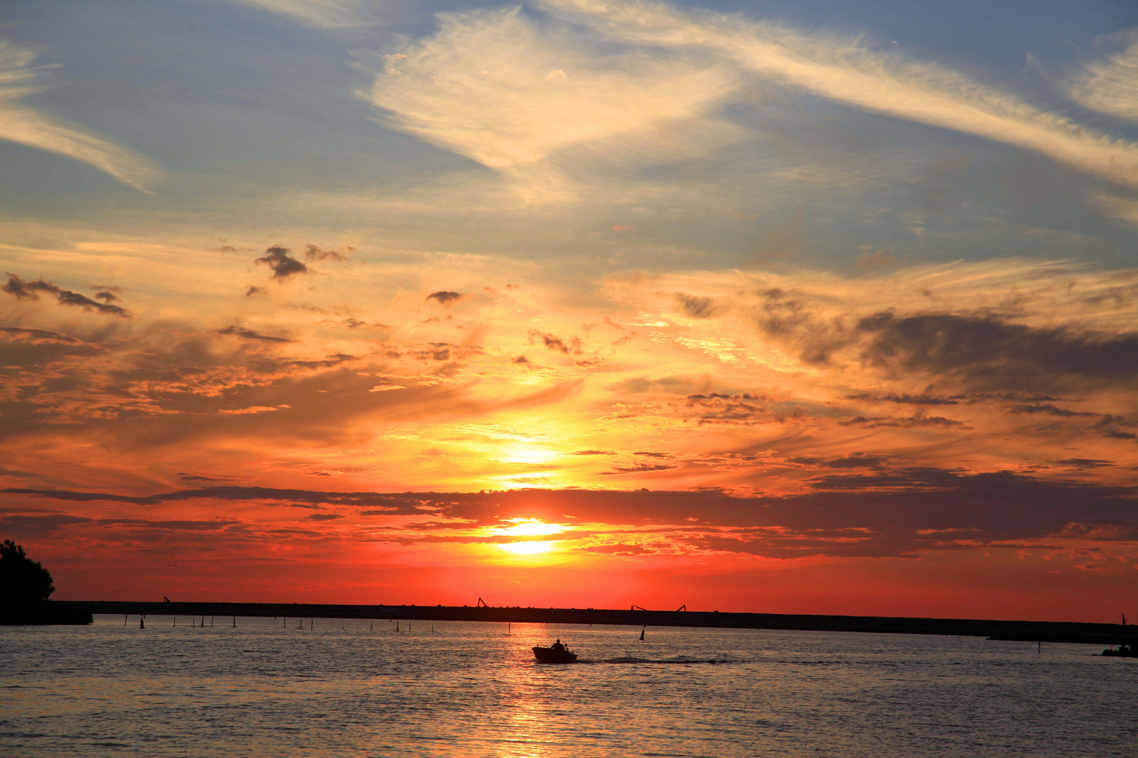 Sonnenuntergang an Lauwersmeer in Lauwersoog