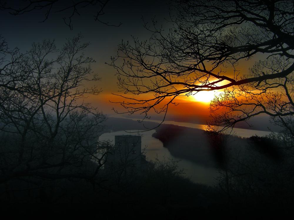 Sonnenuntergang auf Burg Greifenstein