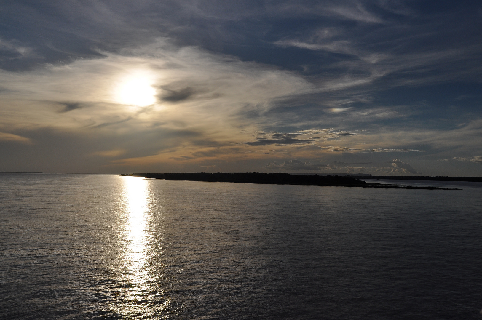 Sonnenuntergang auf dem Amazonas