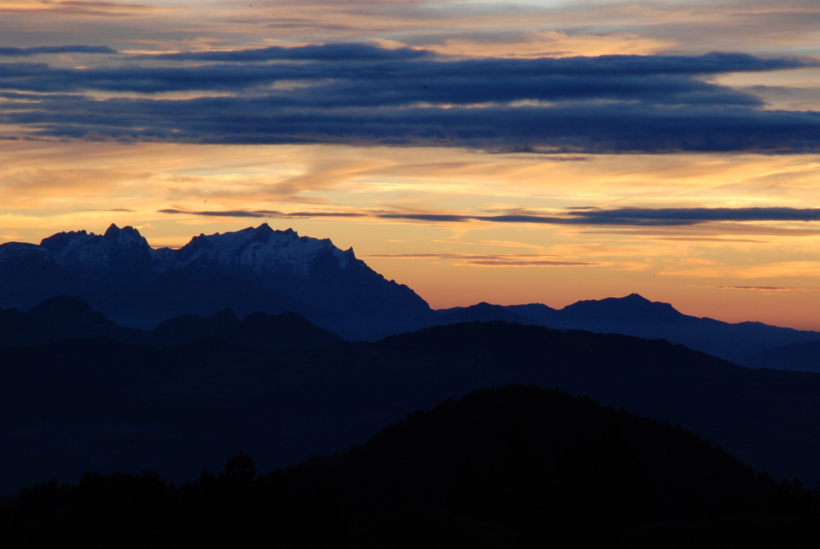 Sonnenuntergang auf dem Berg