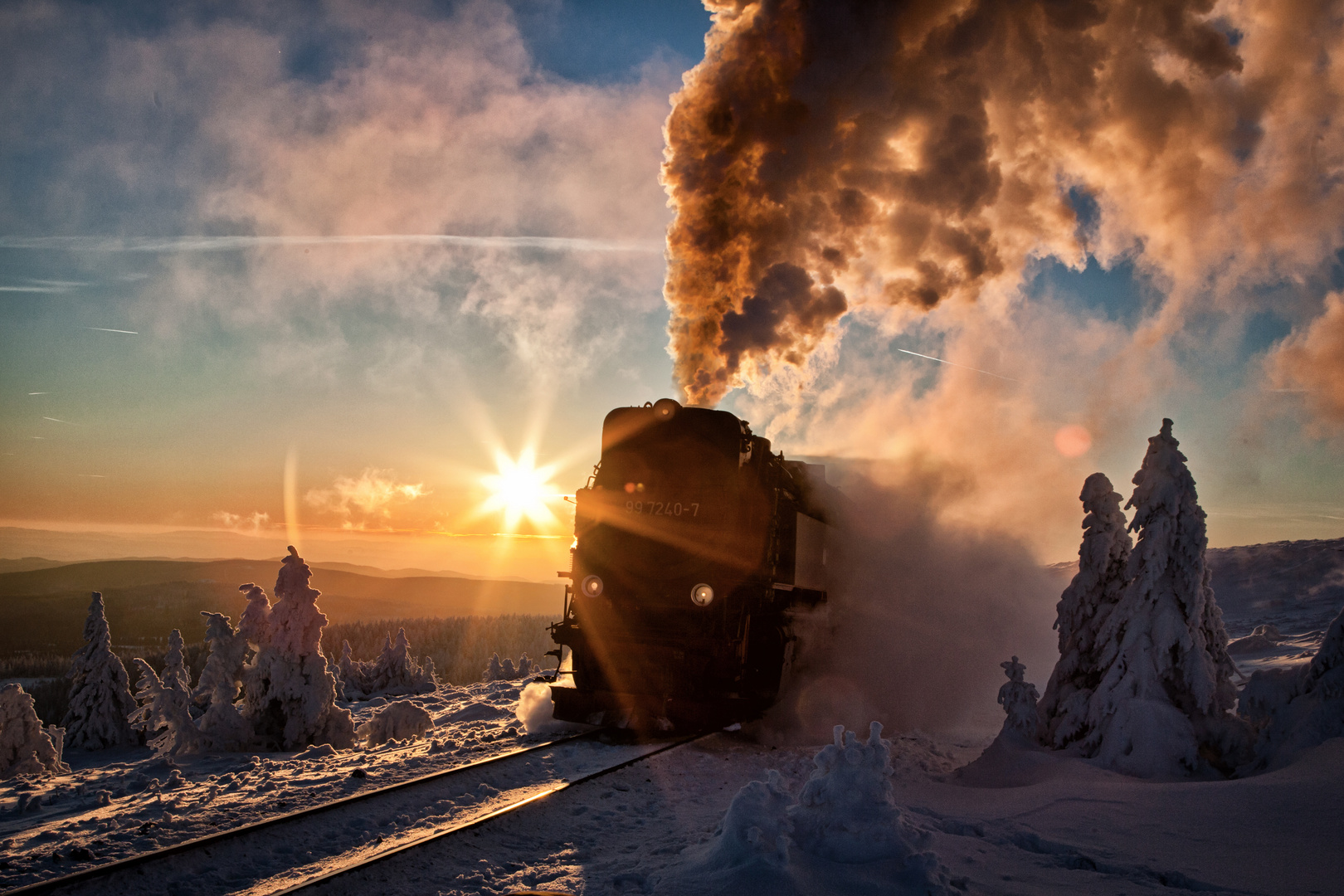 Sonnenuntergang auf dem Brocken im Winter