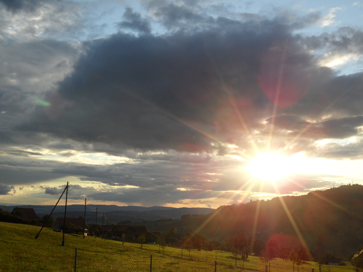 Sonnenuntergang auf dem Faltigberg(ZH) am 16.08.20014