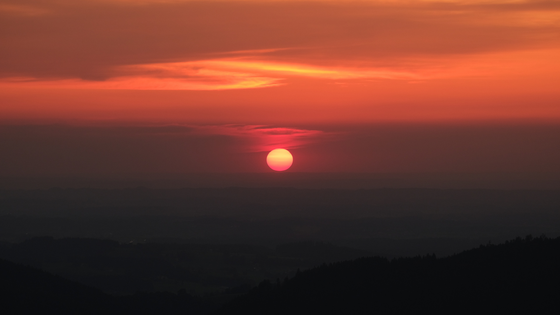 Sonnenuntergang auf dem Hauchenberg am 25. Juli 2019