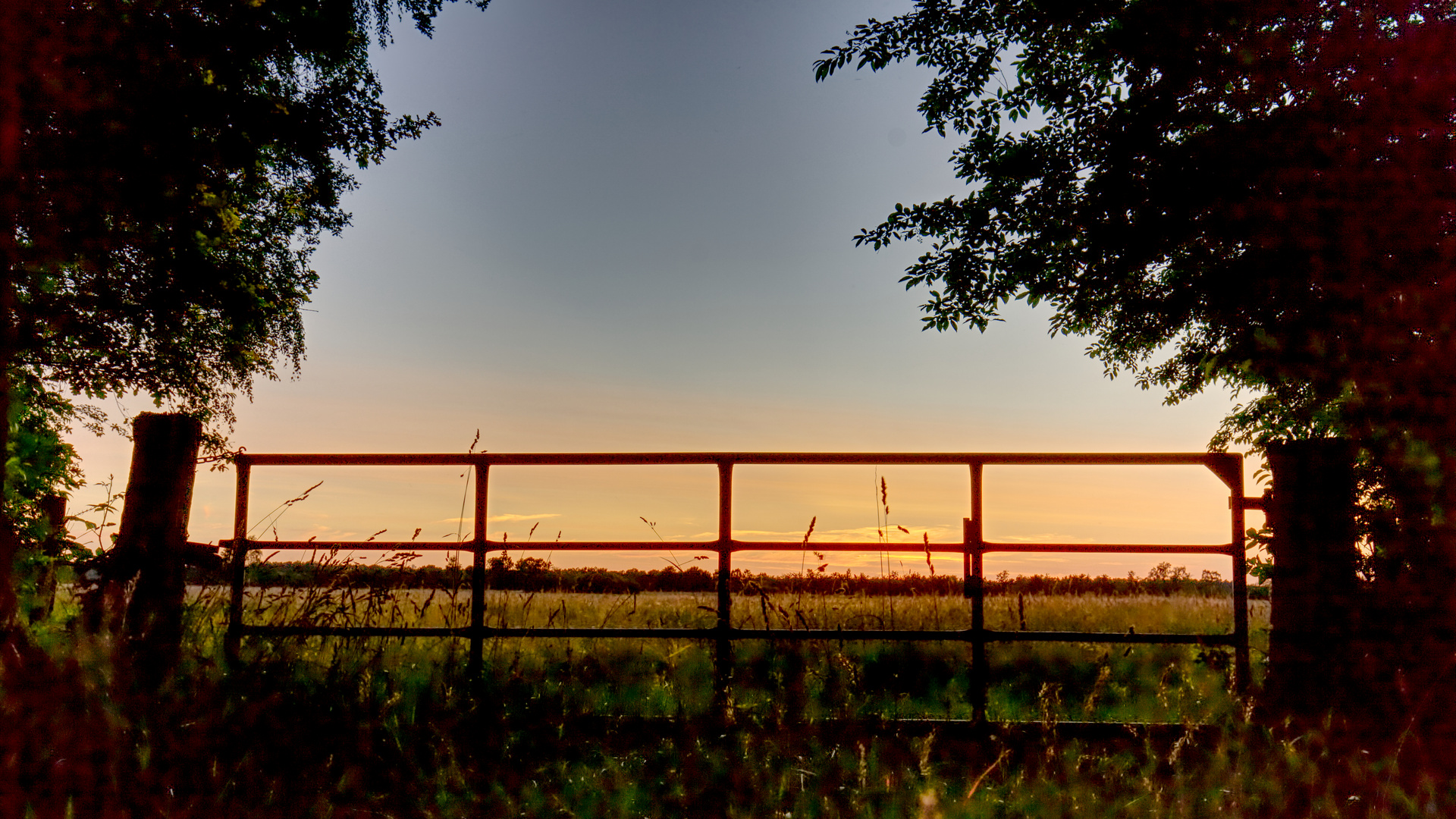 *** Sonnenuntergang auf dem Land ***