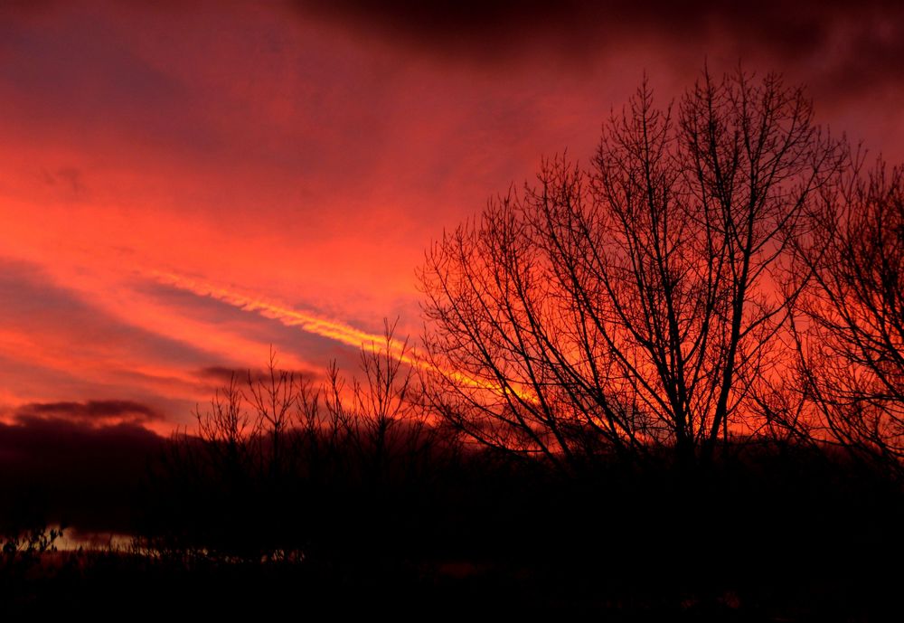 Sonnenuntergang auf dem Lande.