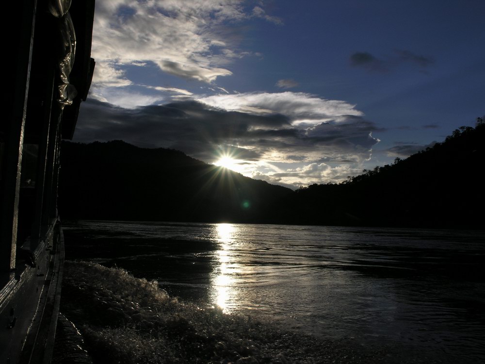 Sonnenuntergang auf dem Mekong