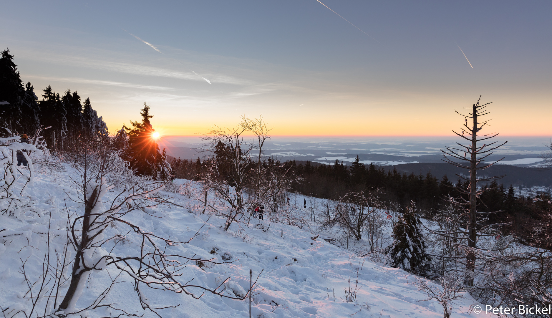 Sonnenuntergang auf den großen Feldberg im Taunus