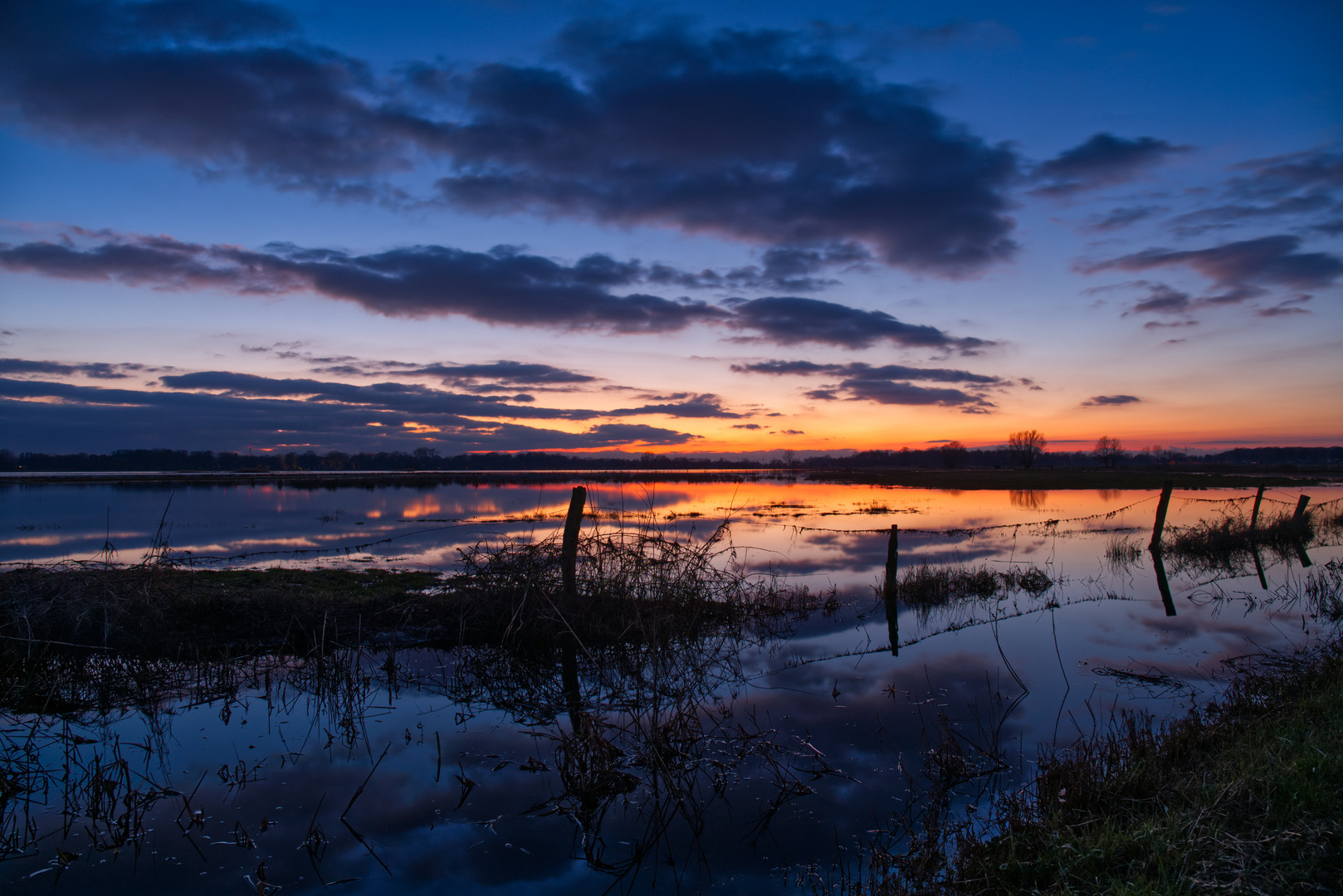 Sonnenuntergang auf den überschwemmten Wümmewiesen
