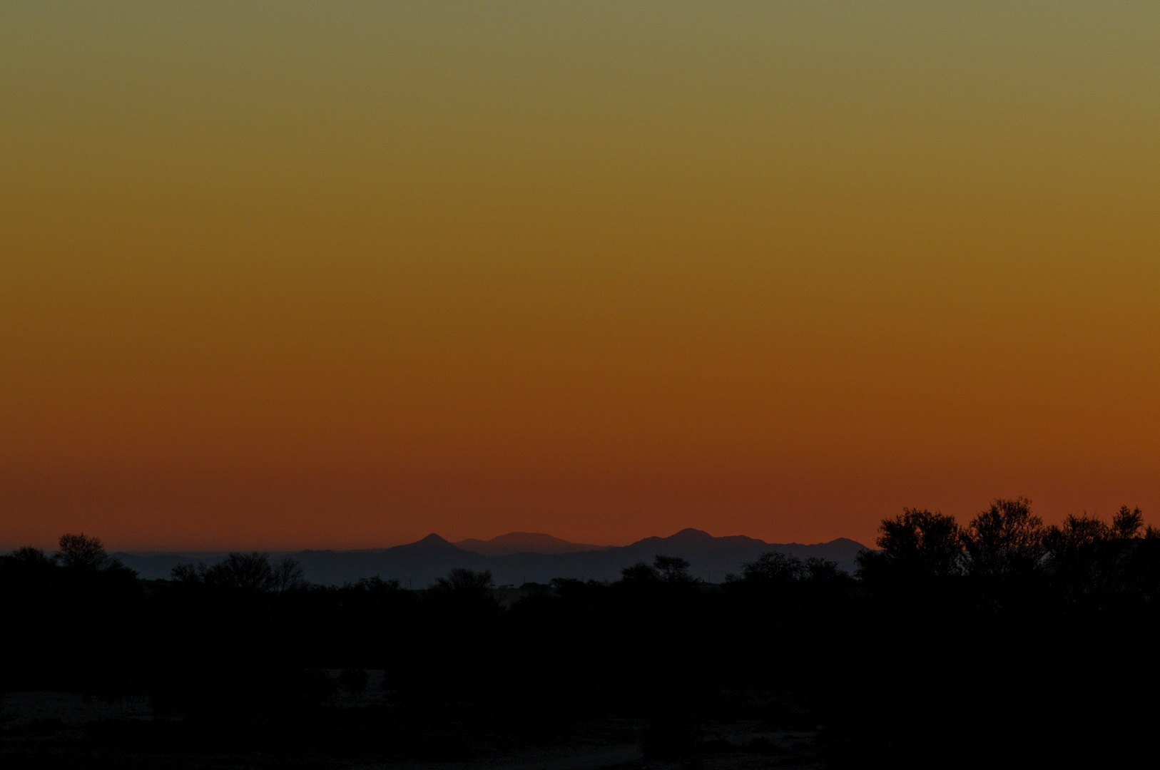 Sonnenuntergang auf der Bitterwasser Lodge