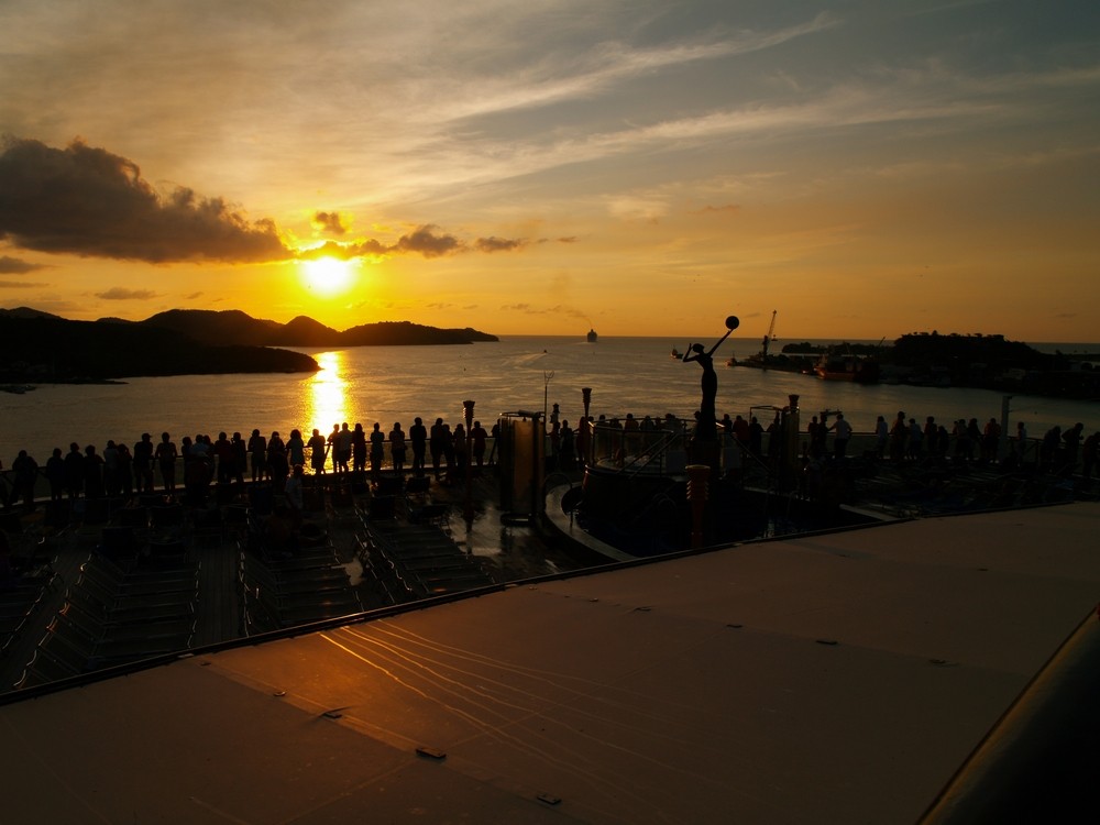 Sonnenuntergang auf der Costa / Kleine Antillen