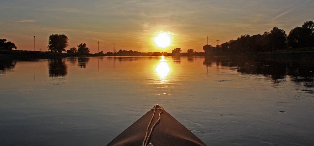 Sonnenuntergang auf der Elbe