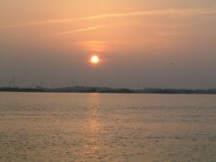 Sonnenuntergang auf der Elbe