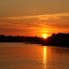 Sonnenuntergang auf der Elbe