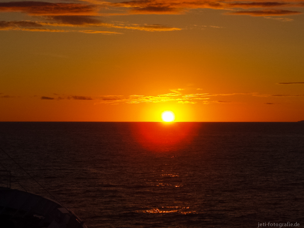 Sonnenuntergang auf der Fahrt nach Spitzbergen