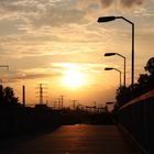 Sonnenuntergang auf der Fußgängrbrücke