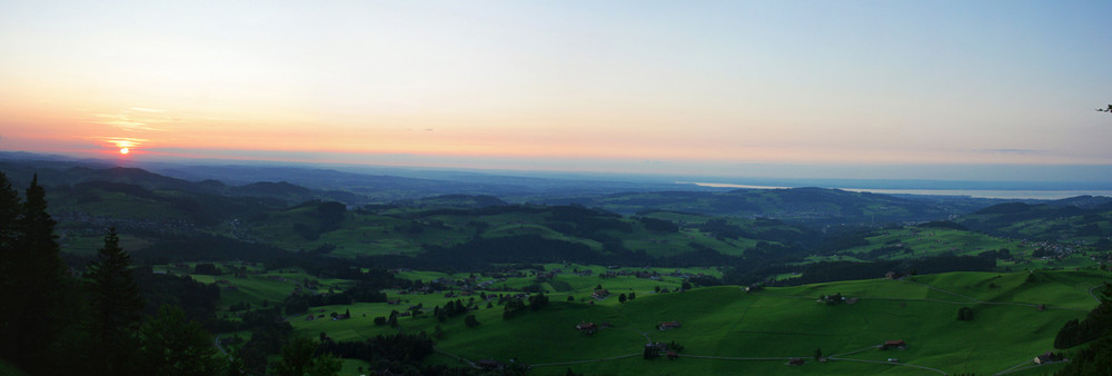 Sonnenuntergang auf der Hundwiler-Höhe