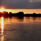 Sonnenuntergang auf der Ijssel in Zutphen (Holland)