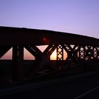 Sonnenuntergang auf der Levensauer Hochbrücke in Kiel II