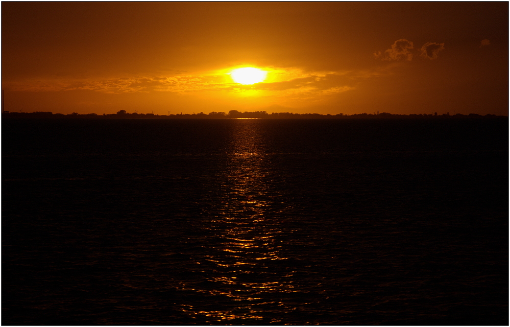 ... Sonnenuntergang auf der Ostsee ...