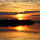 Sonnenuntergang auf der Rhone (Frankreich)