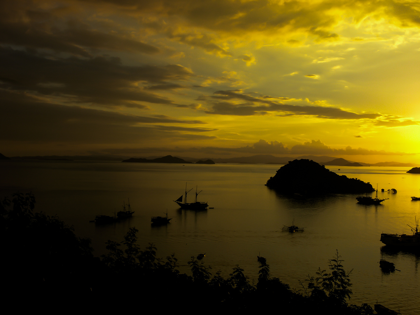 Sonnenuntergang auf Flores