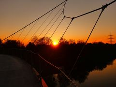 Sonnenuntergang auf Grimmberg Brücke am Rhein-Herne-Kanal