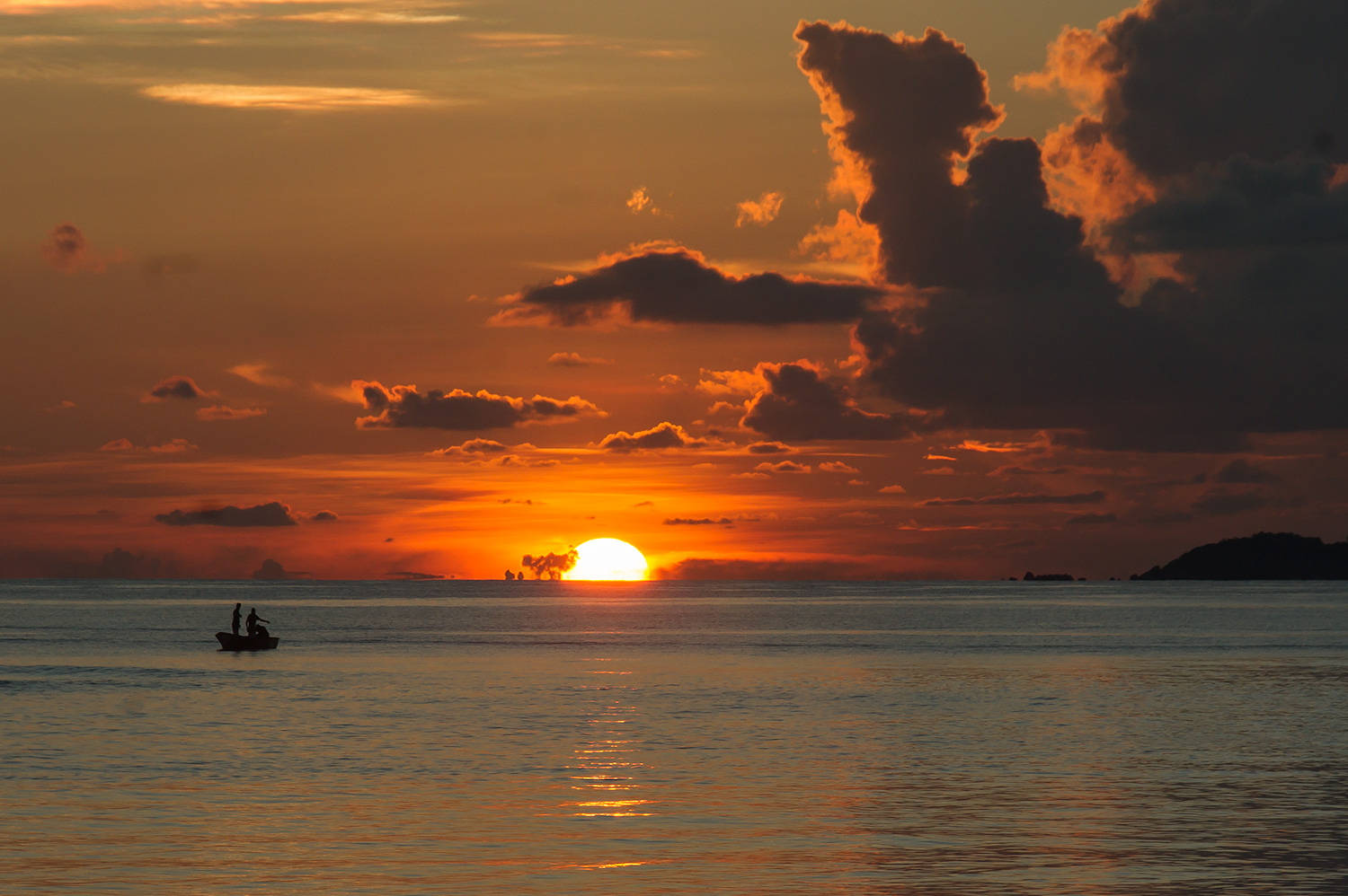 Sonnenuntergang auf La Digue, Seychellen