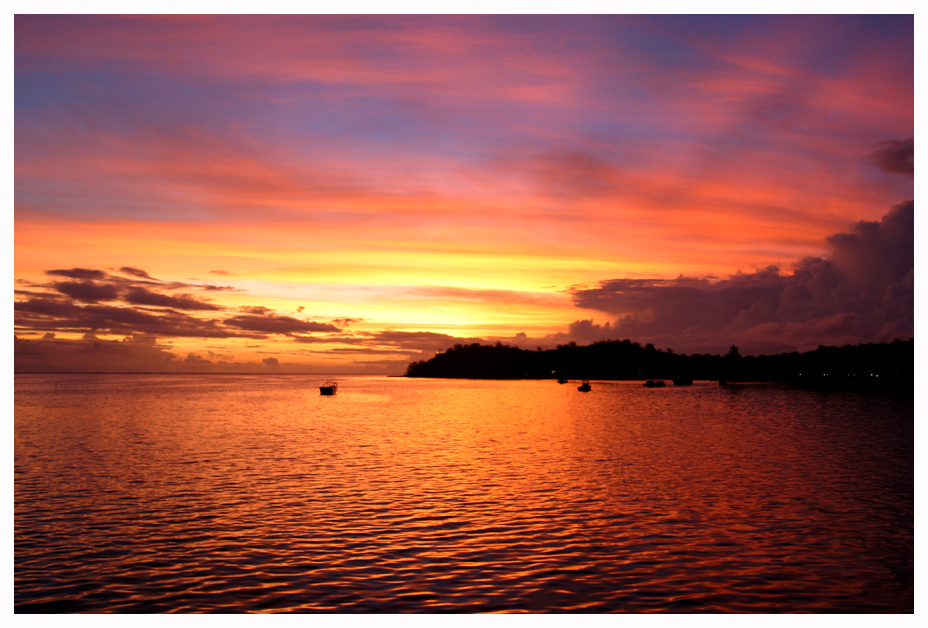 Sonnenuntergang auf Mana Island, Fiji von Klaus Wünsche