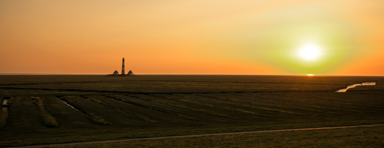 Sonnenuntergang auf Westerheversand