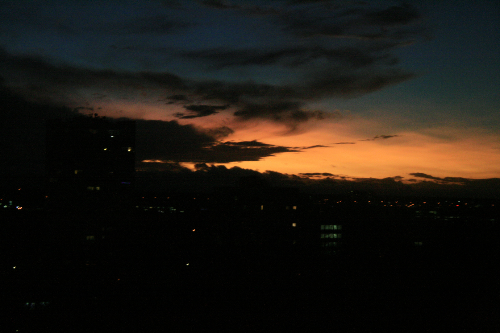 Sonnenuntergang aus dem BraWo Tower über Braunschweig