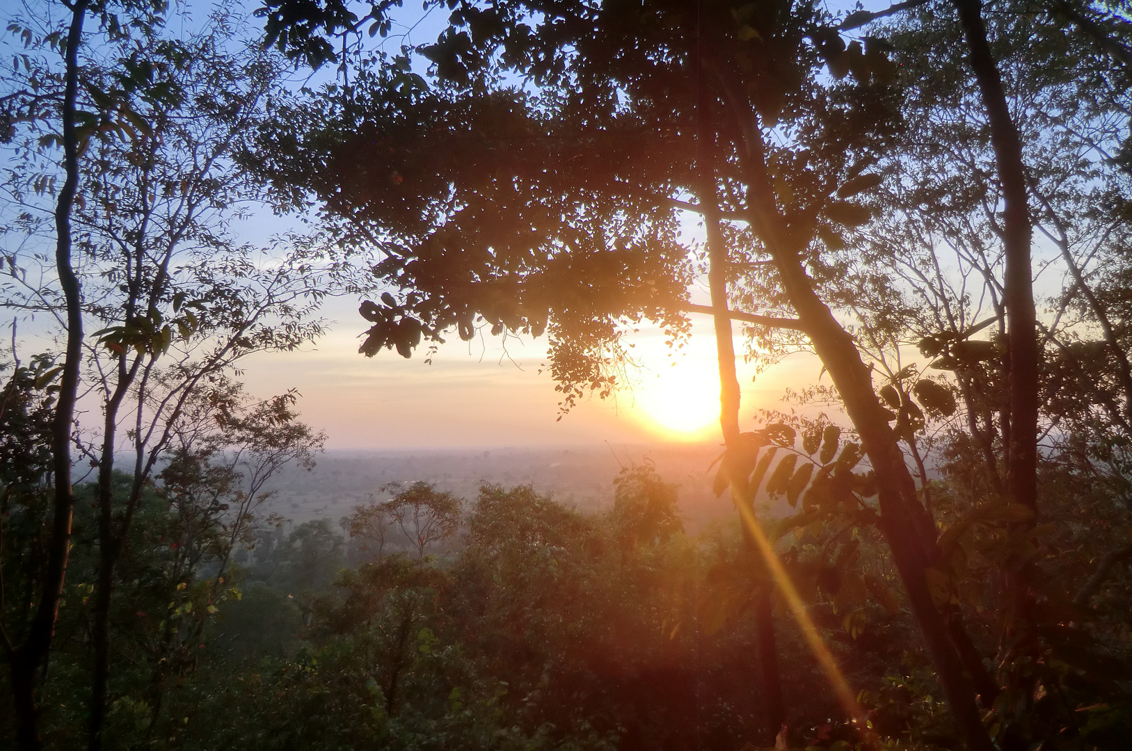 Sonnenuntergang bei Angkor Wat