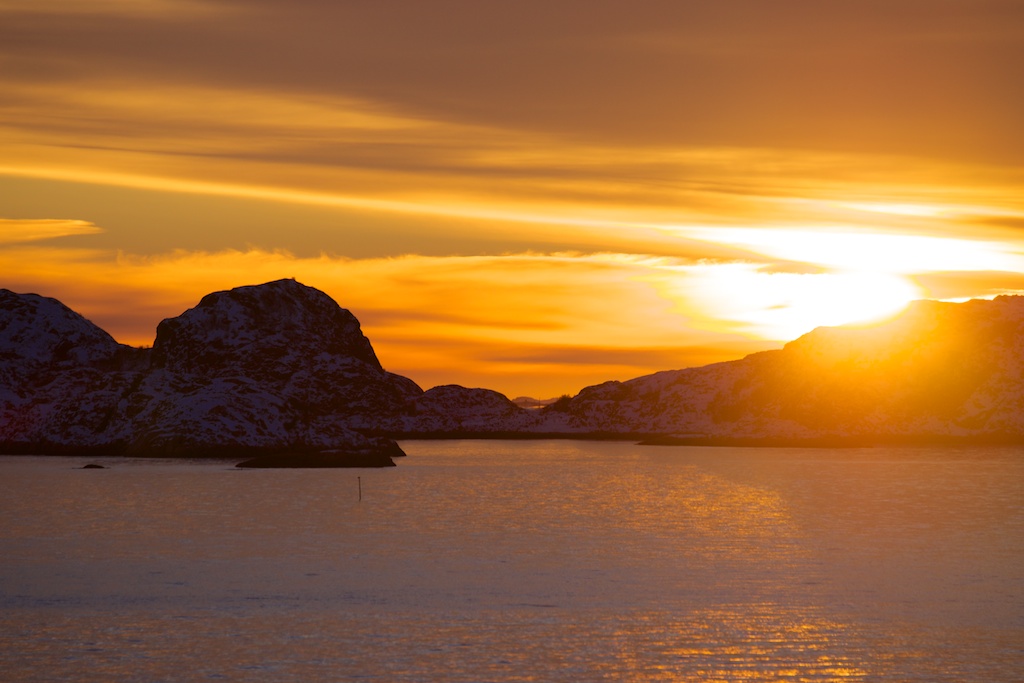 Sonnenuntergang bei Bodø