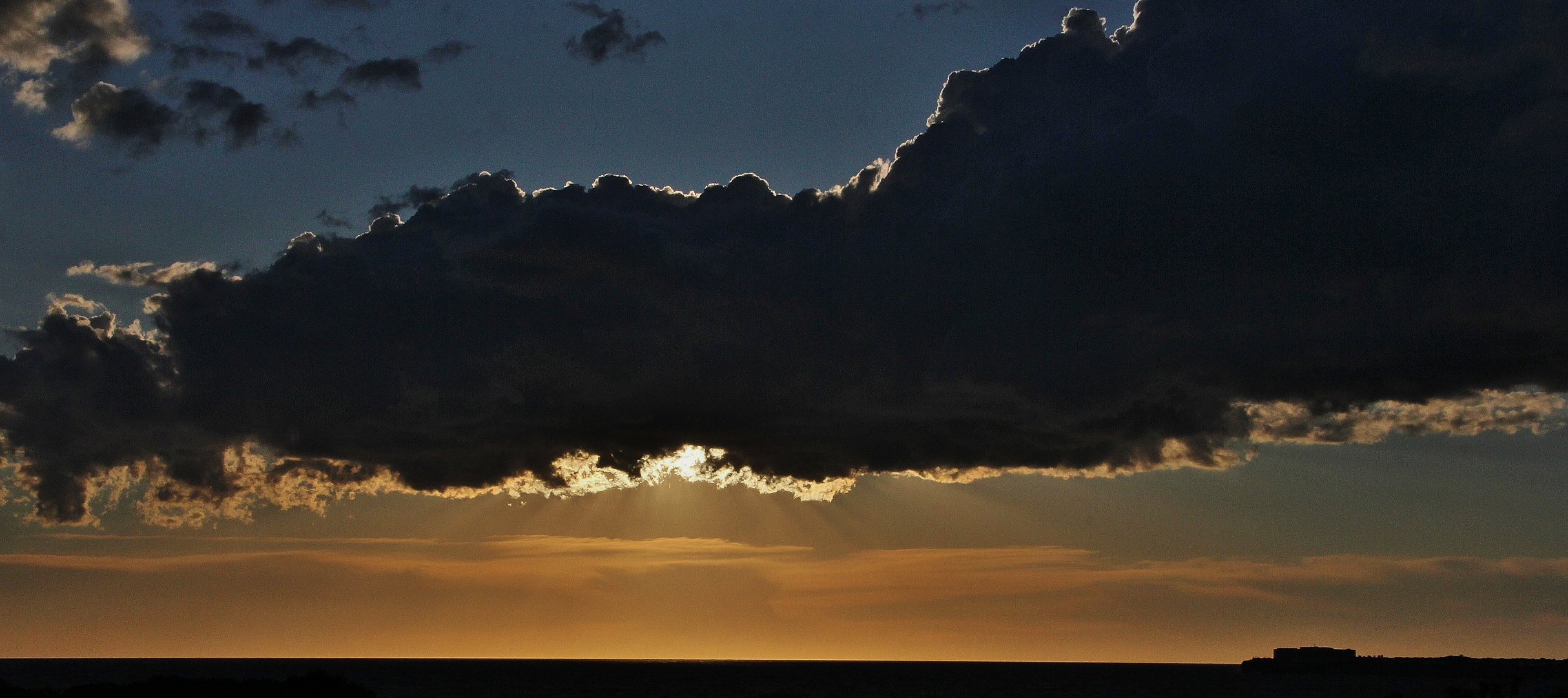 Sonnenuntergang bei Cala Santandria