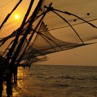 Sonnenuntergang bei den chinesischen Fischernetzen in Cochin
