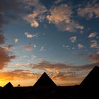 Sonnenuntergang bei den Pyramiden von Giza (Gizeh) III