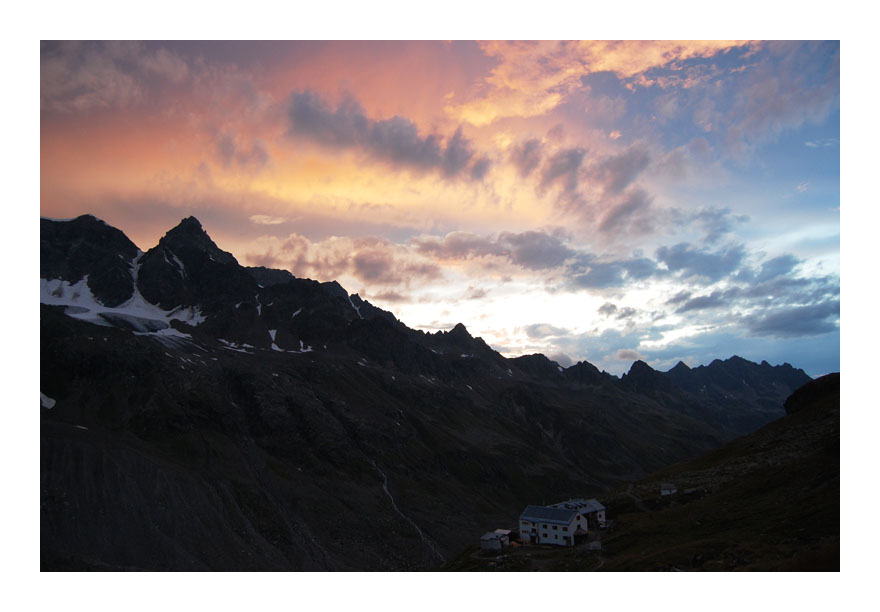 Sonnenuntergang bei der Wiesbadener Hütte