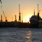 Sonnenuntergang bei Dock 11 im Hamburger Hafen # 1