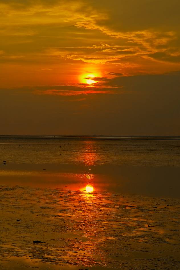 Sonnenuntergang bei Ebbe!