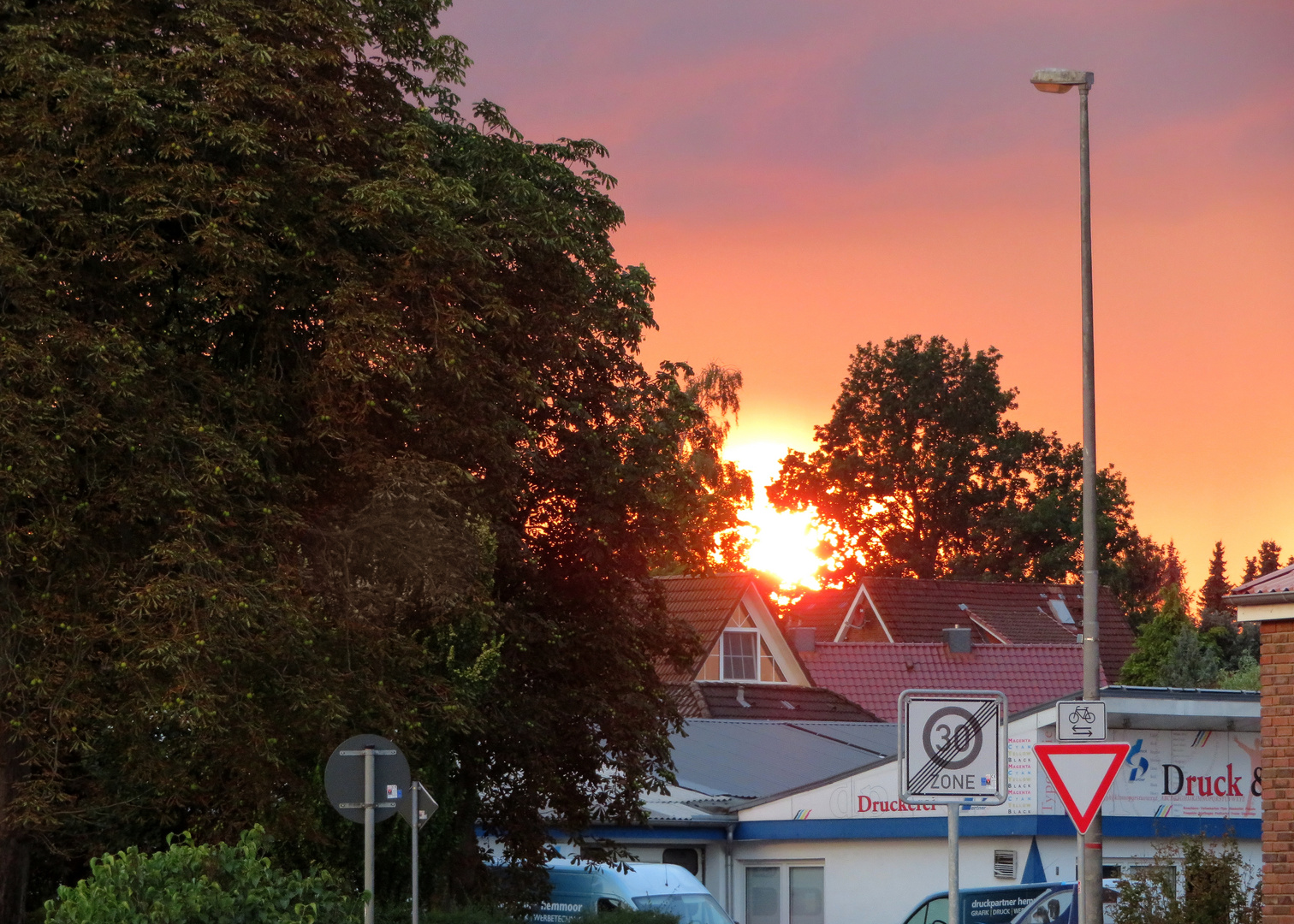 Sonnenuntergang bei Gewitter ... 