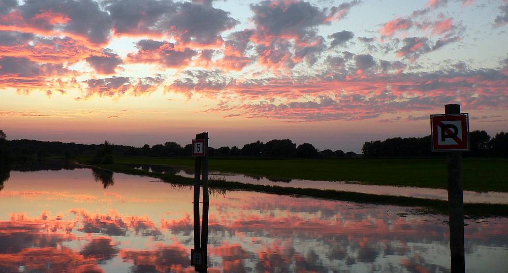 Sonnenuntergang bei Hochwasser...