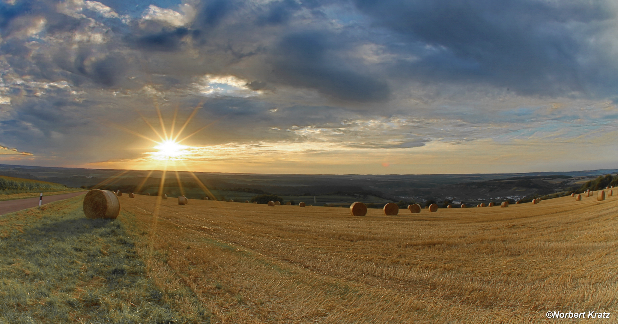 Sonnenuntergang bei Kelsen / Nittel