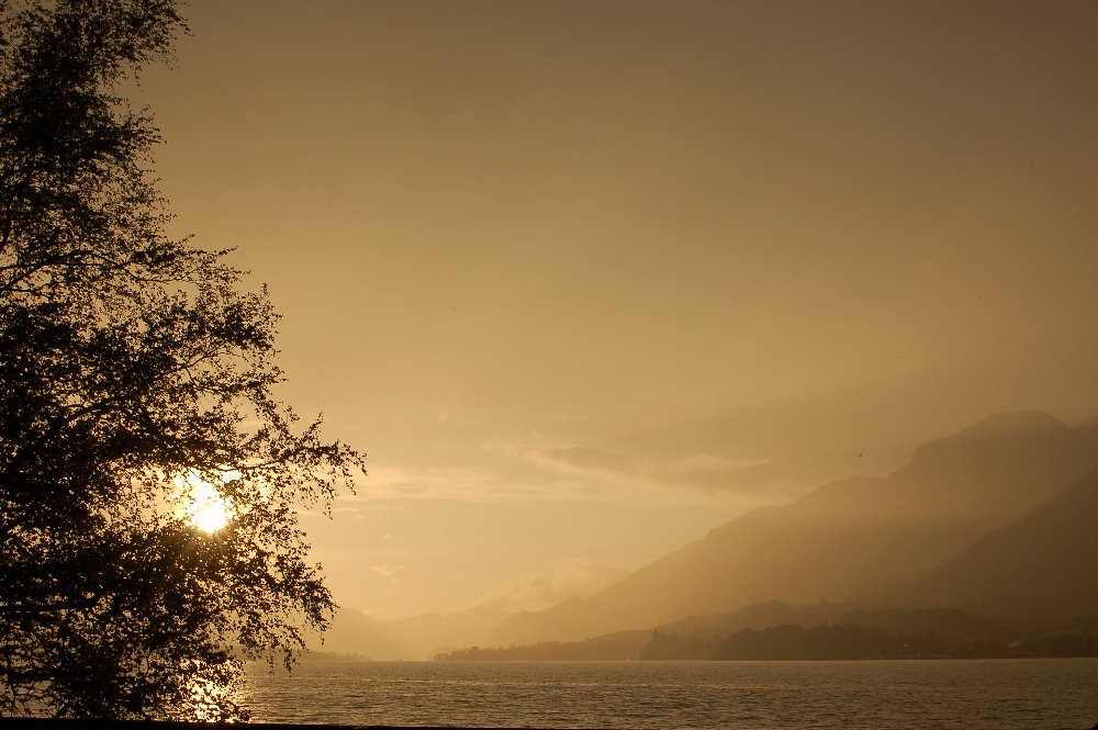 Sonnenuntergang bei Regen