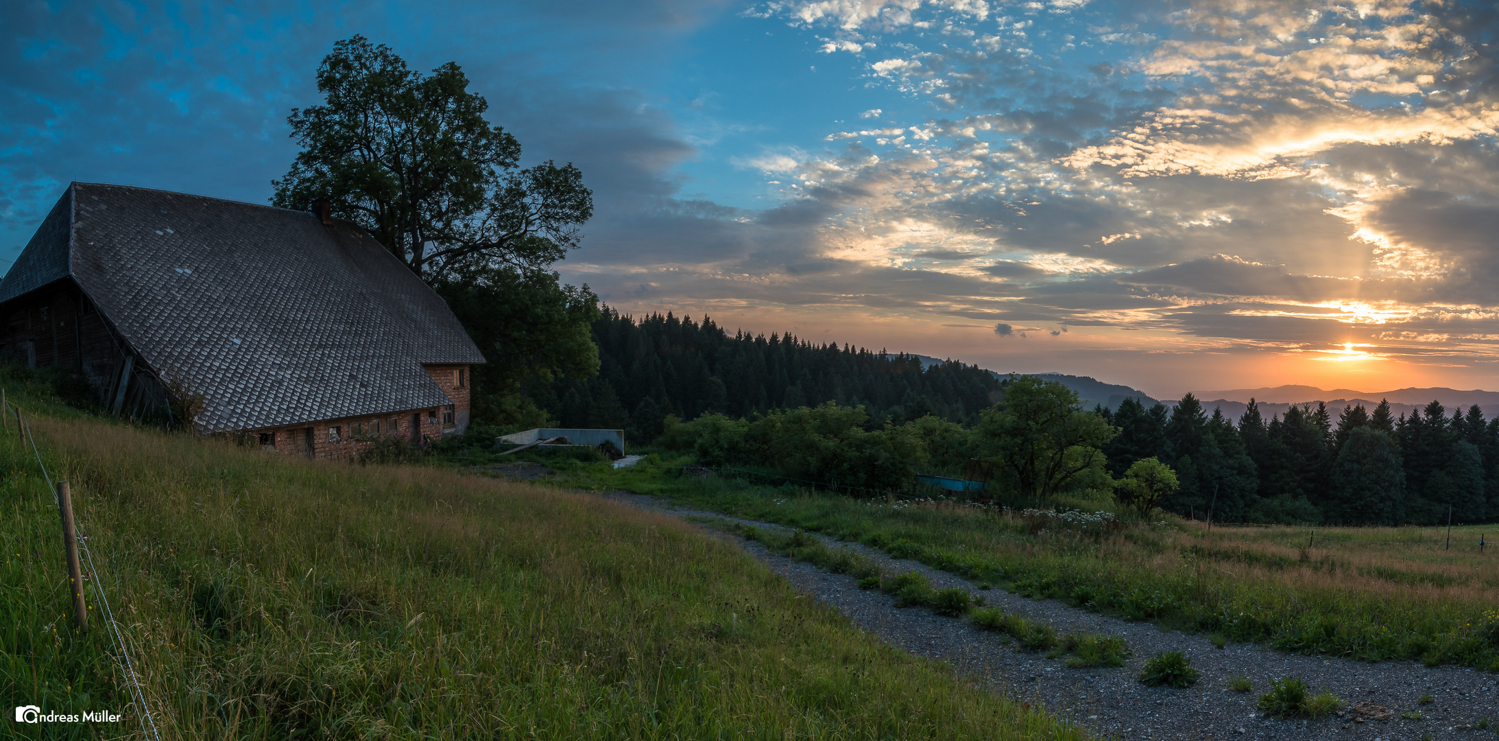 Sonnenuntergang bei St. Märgen