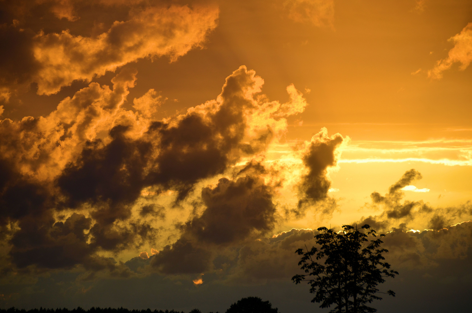 Sonnenuntergang bei uns Zuhause