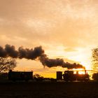 Sonnenuntergang beim Bahnübergang am Tüchener Weg...