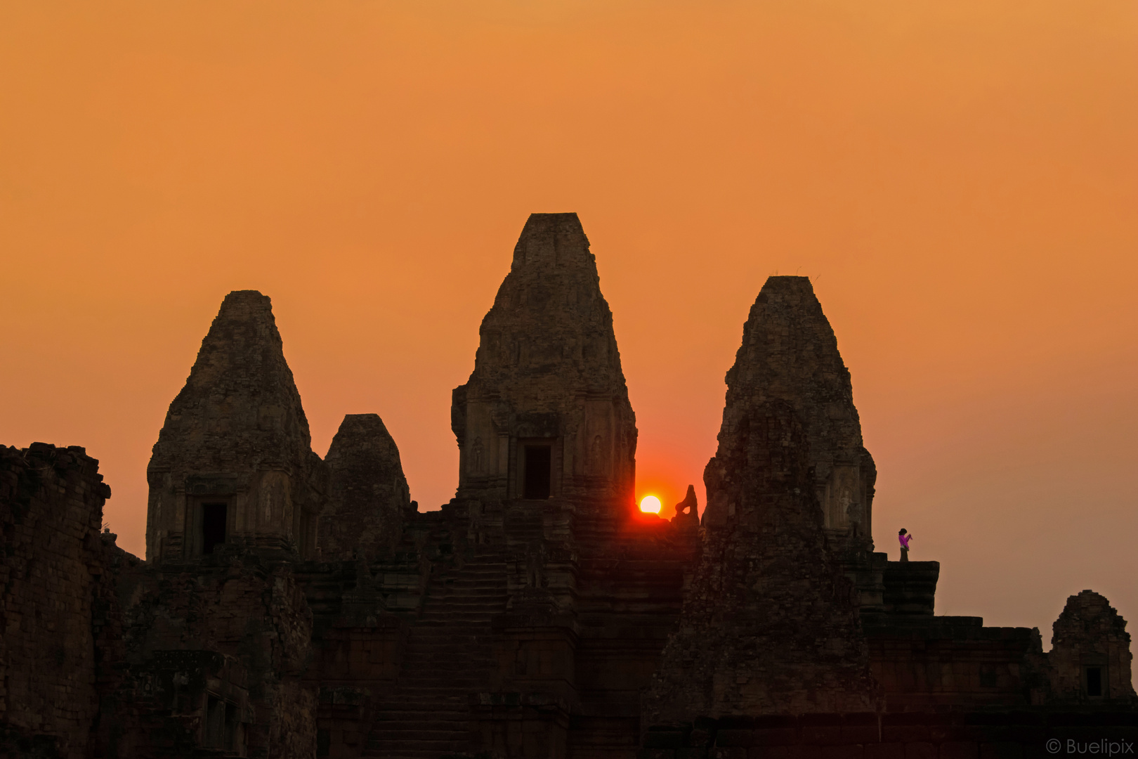 Sonnenuntergang beim Pre Rup Tempel (© Buelipix)