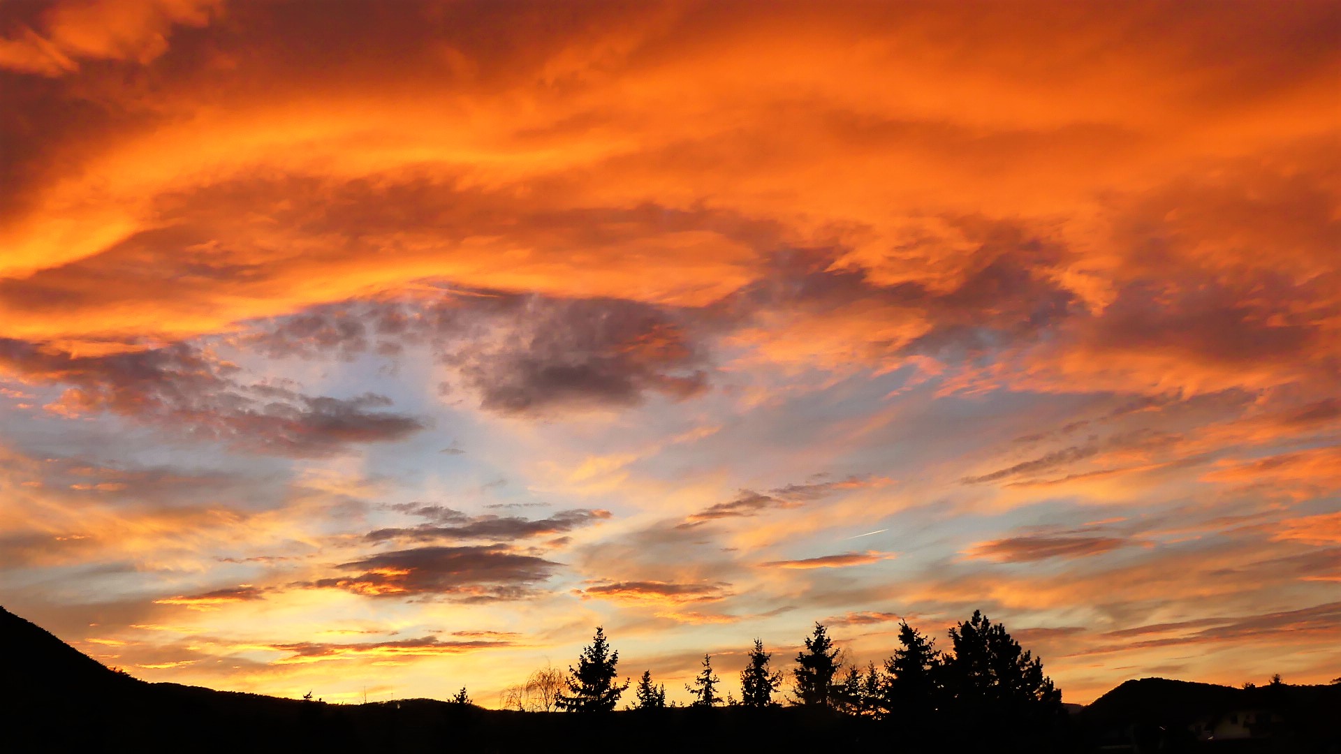 Sonnenuntergang Berndorf 18.00h   1